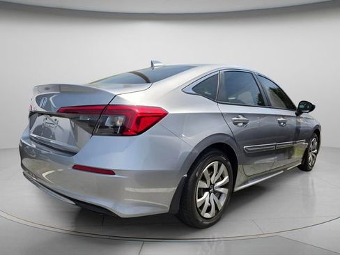 Used 2022 Honda Civic LX image 5