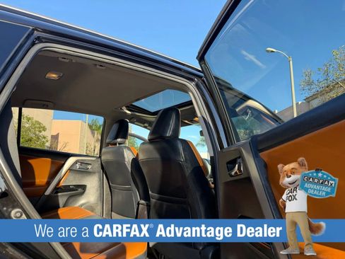 Used 2018 Toyota RAV4 Limited image 27