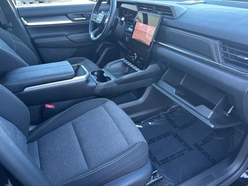 Used 2025 GMC Terrain Elevation image 34