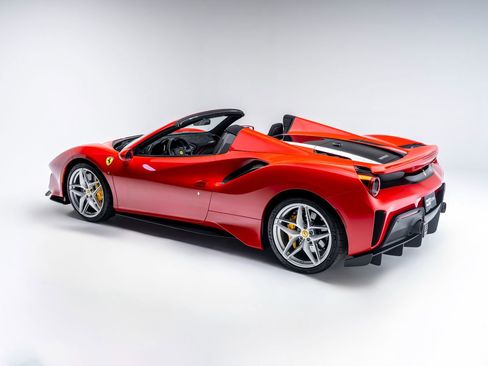 Used 2020 Ferrari 488 Pista Spider image 12