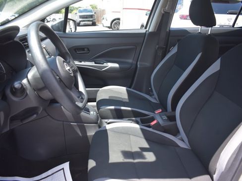 Used 2025 Nissan Versa S FWD image 13