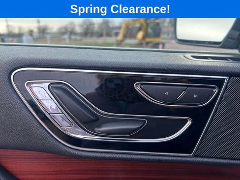 Used 2024 Lincoln Navigator Premiere AWD/4WD image 13