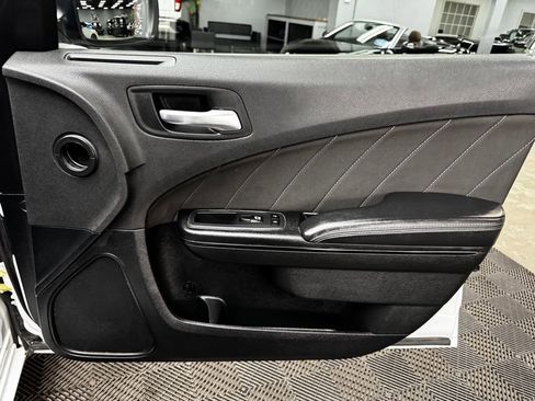 Used 2022 Dodge Charger SXT w/ Blacktop Package image 54