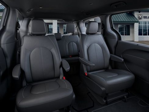 New 2026 Chrysler Voyager LX image 15