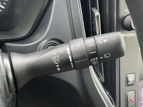 Certified 2025 Subaru Forester AWD/4WD image 13