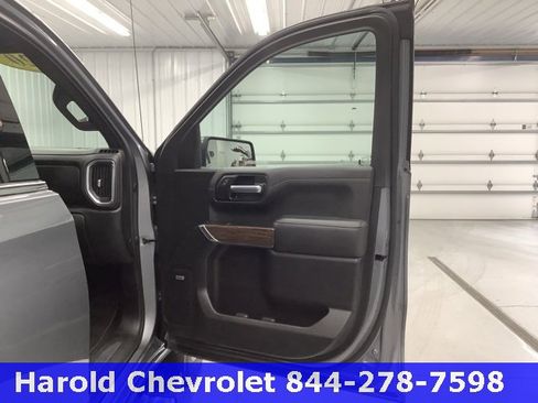 Used 2020 Chevrolet Silverado 1500 High Country w/ Z71 Off-Road Package image 10