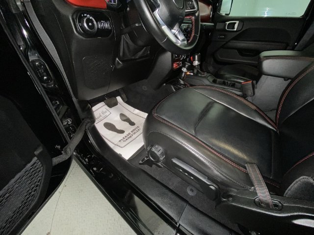 Used 2021 Jeep Wrangler Unlimited Rubicon AWD/4WD image 12