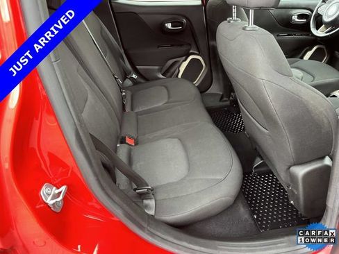Certified 2017 Jeep Renegade Latitude FWD image 21