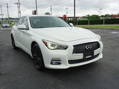 Used 2014 INFINITI Q50 AWD w/ Moonroof Package image 3