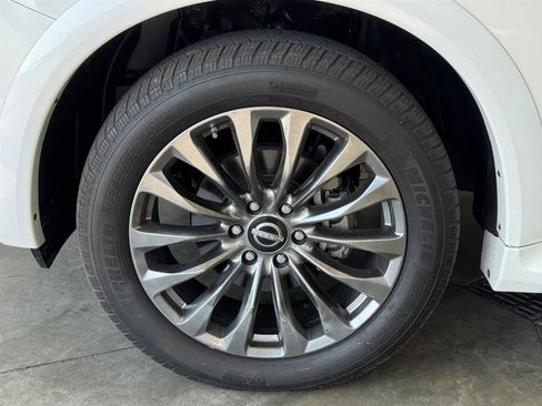 Used 2021 Nissan Armada Platinum w/ Captain's Chairs Package AWD/4WD image 37