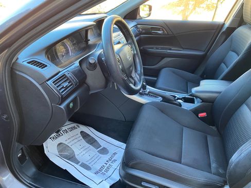 Used 2015 Honda Accord Sport image 23