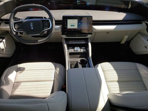 New 2026 Lincoln Nautilus Reserve AWD/4WD image 14