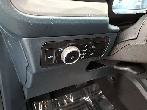 Used 2025 Ford Maverick Lobo AWD/4WD image 14