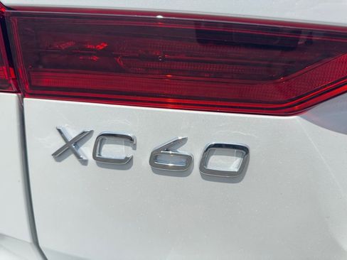 New 2026 Volvo XC60 T8 Ultra w/ Protection Package Premier AWD/4WD image 9