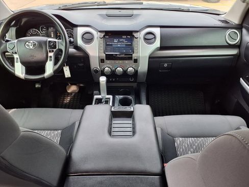 Used 2021 Toyota Tundra SR5 w/ SR5 Upgrade Package AWD/4WD image 8