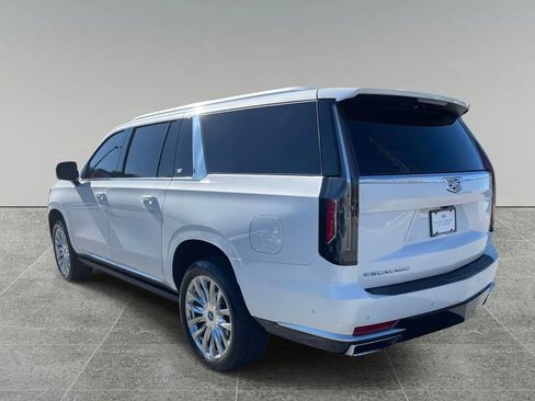 Certified 2023 Cadillac Escalade ESV Premium Luxury w/ Performance Package image 3