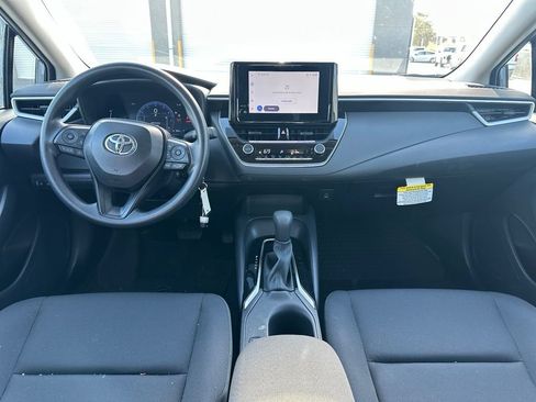 Used 2026 Toyota Corolla LE FWD image 6