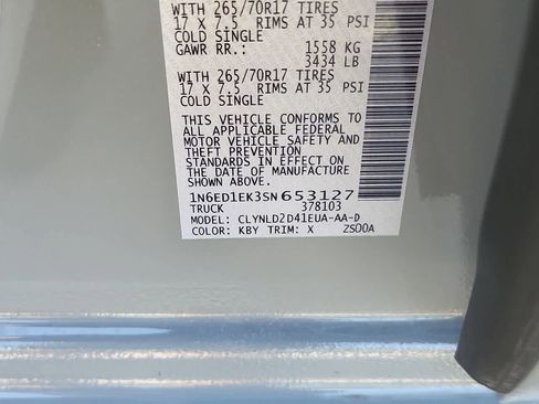 Used 2025 Nissan Frontier PRO-4X AWD/4WD image 29