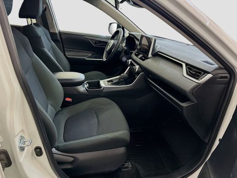 Used 2024 Toyota RAV4 LE image 32