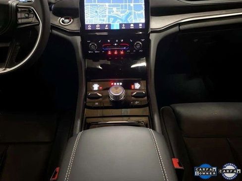 Used 2023 Jeep Grand Cherokee Overland w/ Luxury Tech Group IV image 12