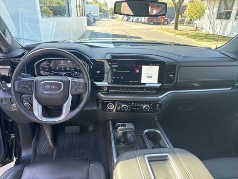Certified 2022 GMC Sierra 1500 SLT w/ SLT Convenience Package image 19