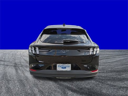 Certified 2021 Ford Mustang Mach-E Select image 5