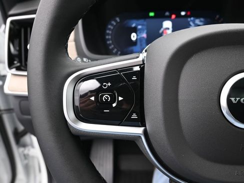 New 2026 Volvo XC90 B6 Plus w/ Protection Package Premier image 13