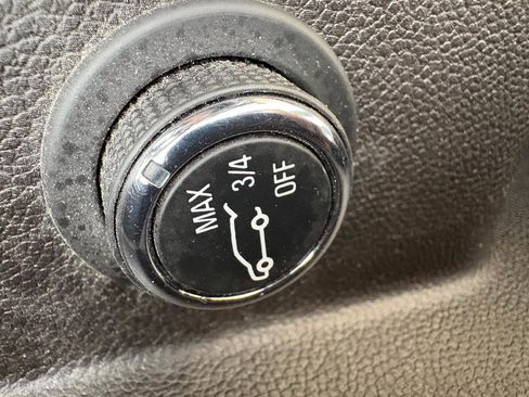 Used 2018 Chevrolet Traverse High Country image 21