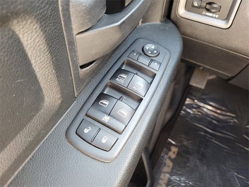 Certified 2018 RAM 1500 Express image 23