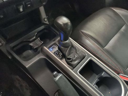 Used 2020 Toyota Tacoma SR5 image 41