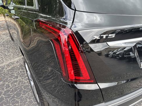New 2025 Cadillac XT5 Premium Luxury w/ LPO, Floor Liner Package image 9