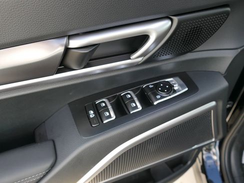 New 2025 Kia Telluride S image 12