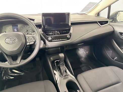 Certified 2023 Toyota Corolla LE image 32