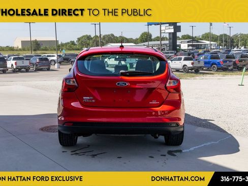 Used 2013 Ford Focus SE FWD image 23
