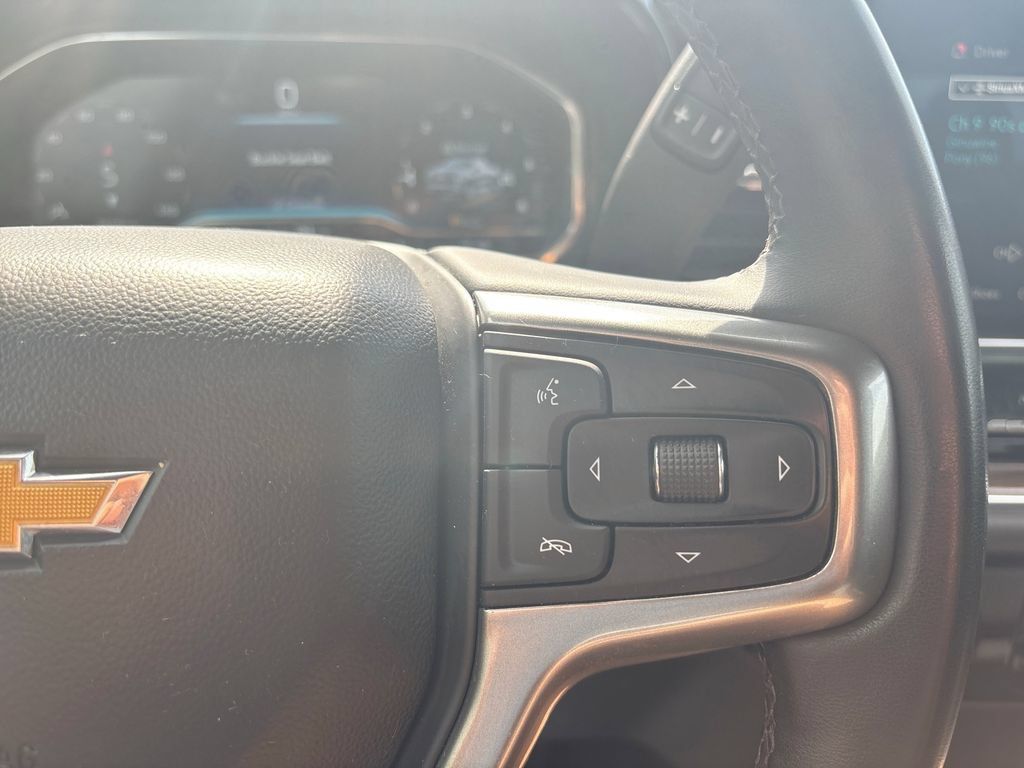 Used 2023 Chevrolet Silverado 1500 LT AWD/4WD image 21