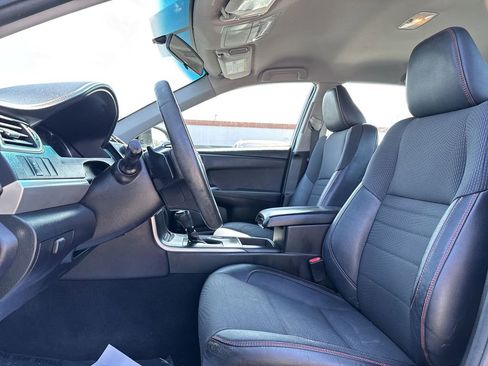 Used 2017 Toyota Camry SE FWD image 11