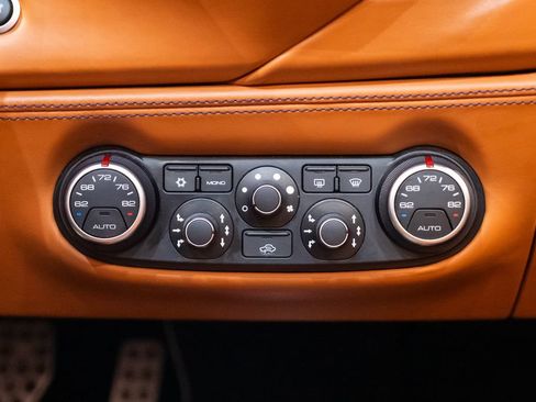 Used 2018 Ferrari 488 Spider RWD image 40