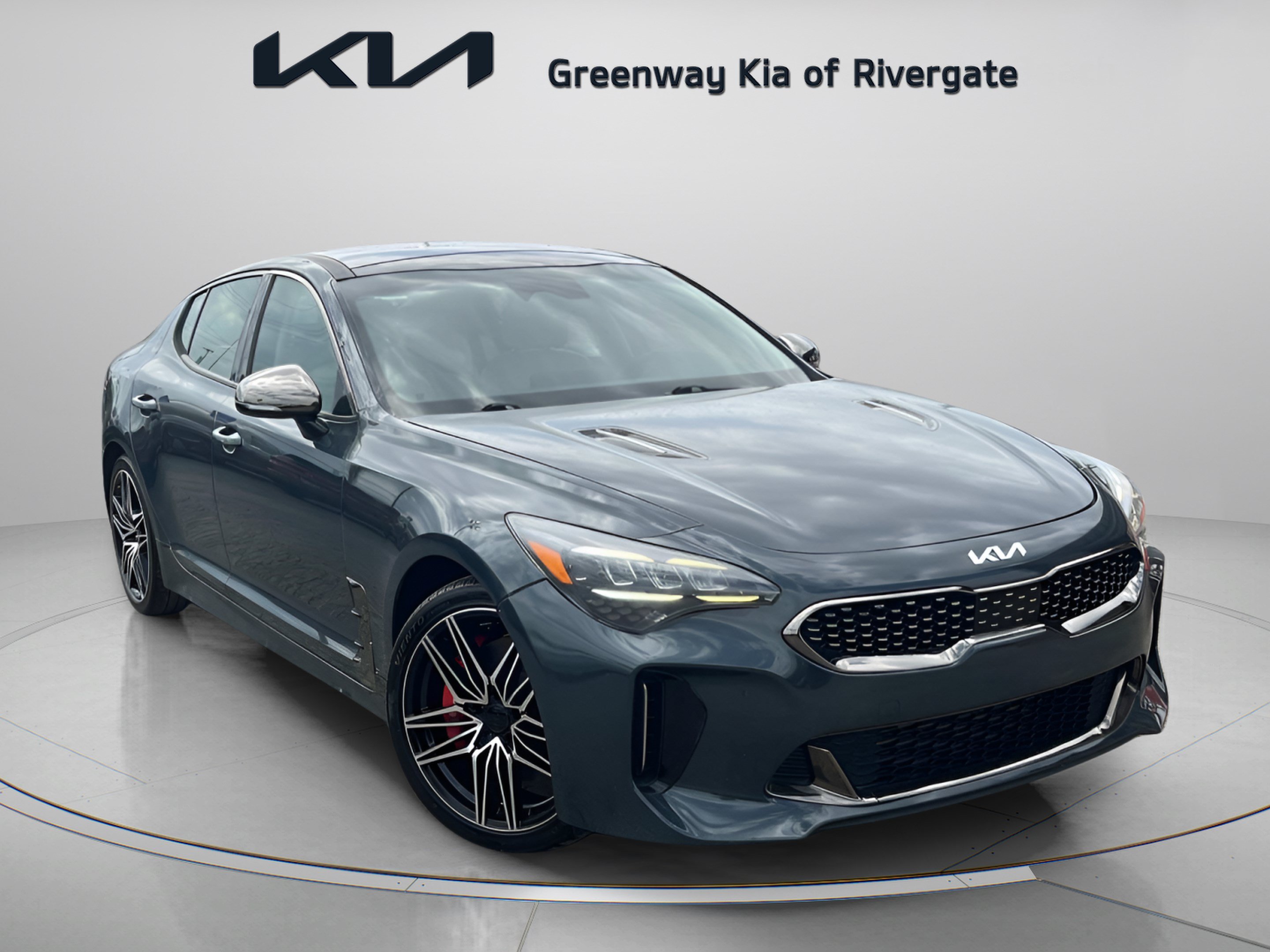 Used 2022 Kia Stinger GT1 RWD image 1