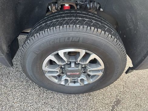 Certified 2024 GMC Sierra 2500 SLE w/ SLE Convenience Package image 9