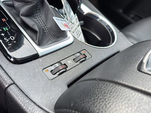 Used 2018 Toyota Highlander Limited image 27