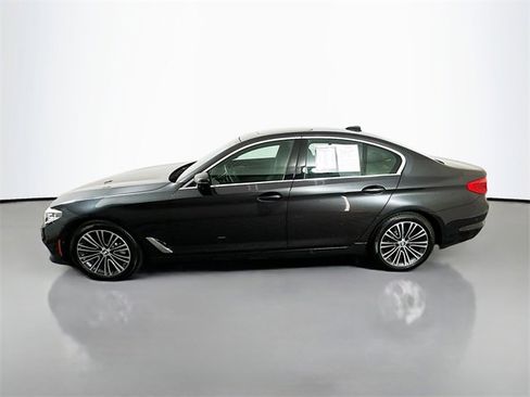 Used 2019 BMW 540i xDrive w/ Premium Package image 4