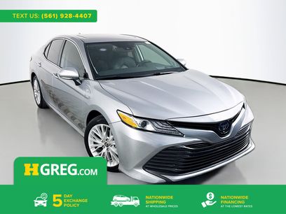 Used 2019 Toyota Camry XLE w/ Sunroof Package