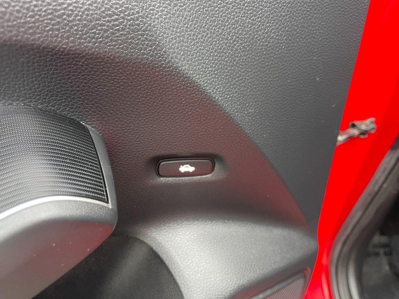 Used 2022 Honda Civic Touring image 18