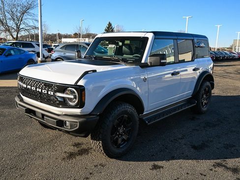 New 2025 Ford Bronco Outer Banks image 9