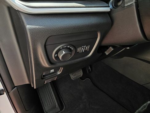 New 2026 Jeep Grand Cherokee Altitude RWD image 13