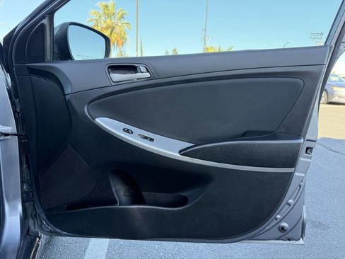 Used 2015 Hyundai Accent GS FWD image 13