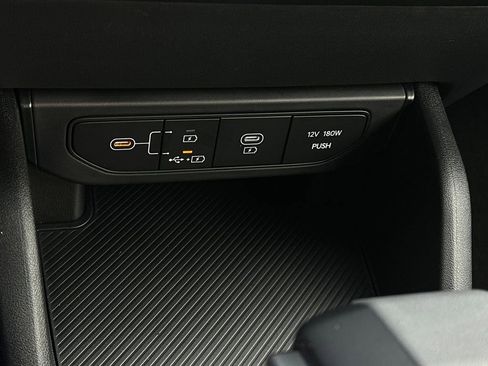 New 2025 Kia K4 LXS image 24