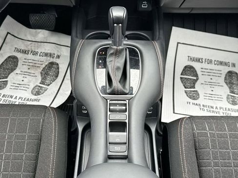 Used 2025 Honda HR-V Sport image 29
