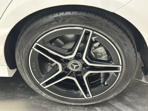 Certified 2025 Mercedes-Benz CLA 250 4MATIC image 21