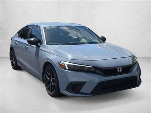 Used 2024 Honda Civic Sport image 3